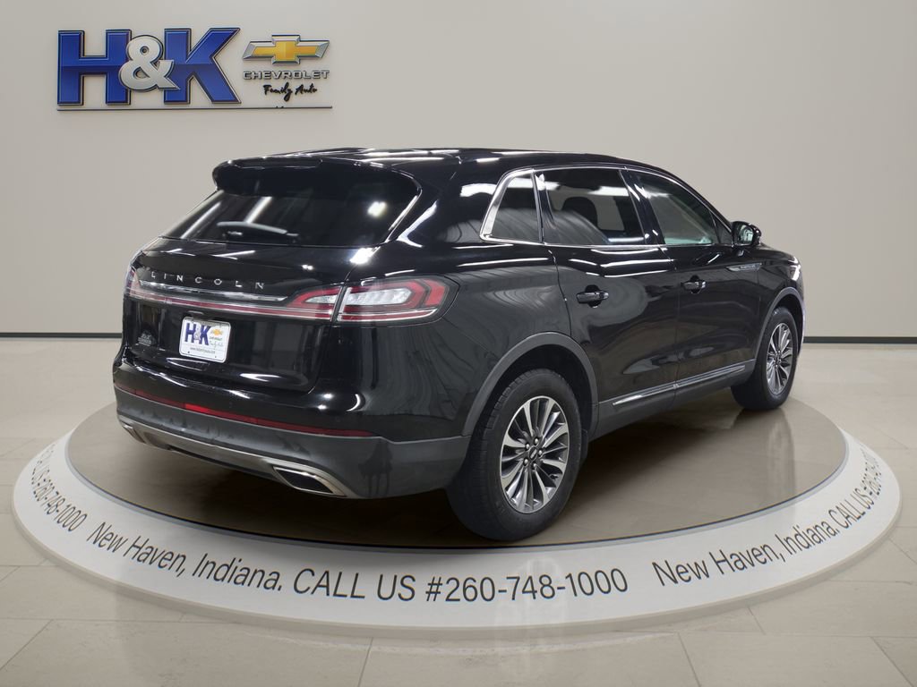 Used 2023 Lincoln Nautilus AWD image 6