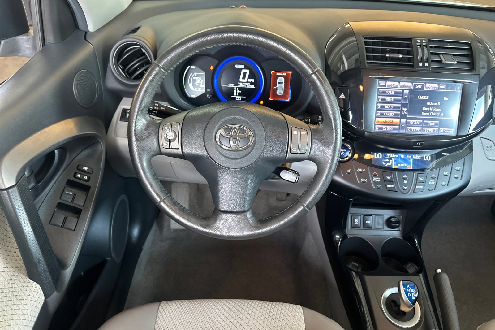 Used 2013 Toyota RAV4 EV FWD image 14