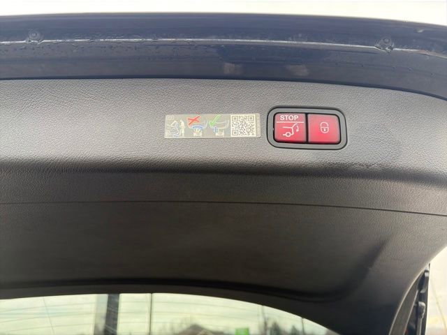 Used 2024 Mercedes-Benz GLC 300 image 29