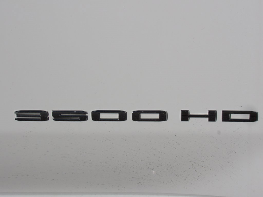 Used 2023 GMC Sierra 3500 SLT w/ SLT Premium Package image 13