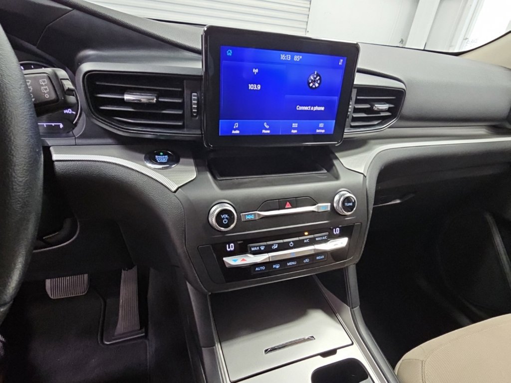 Used 2020 Ford Explorer XLT RWD image 13
