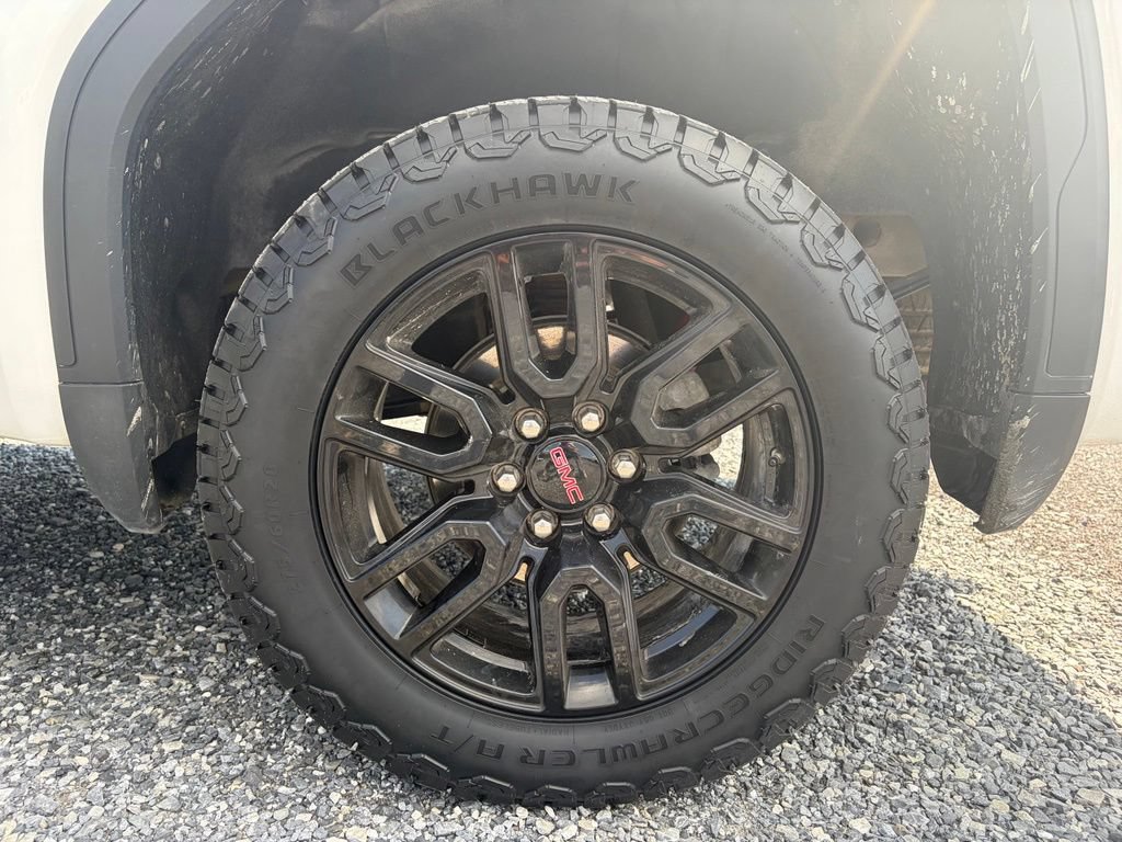 Used 2025 GMC Sierra 1500 Elevation AWD/4WD image 7