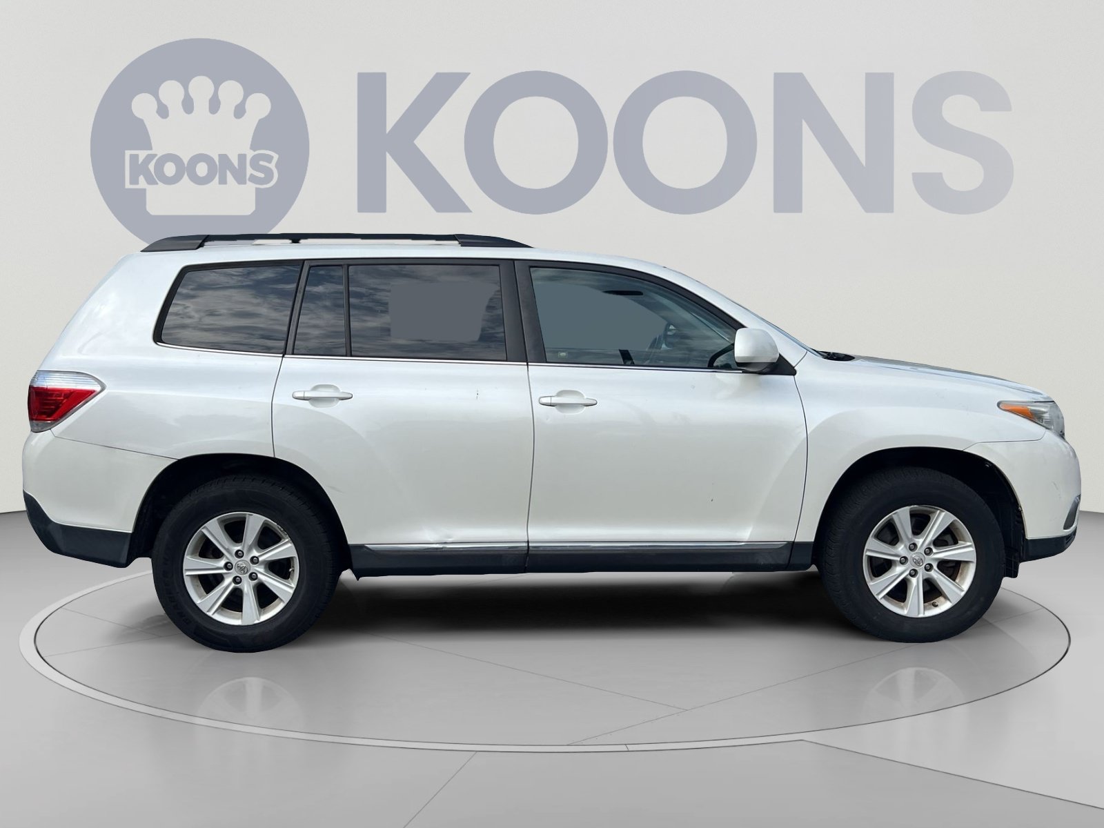 Used 2012 Toyota Highlander SE w/ Tow Pkg AWD/4WD image 8
