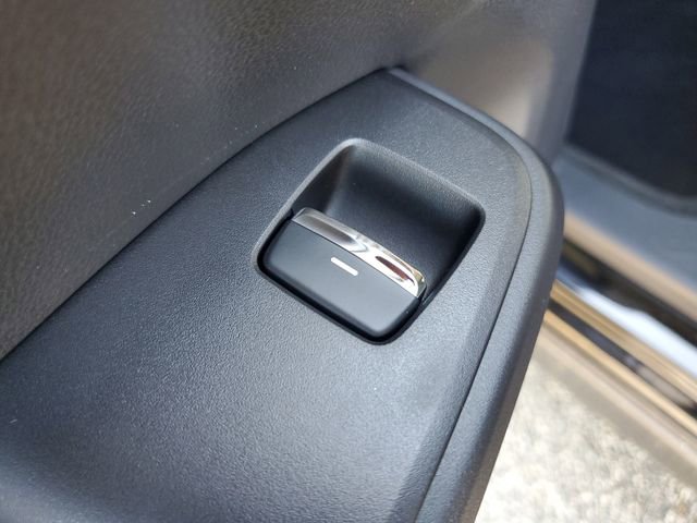 New 2025 Subaru Crosstrek 2.5i Limited w/ Popular Package #4A image 15