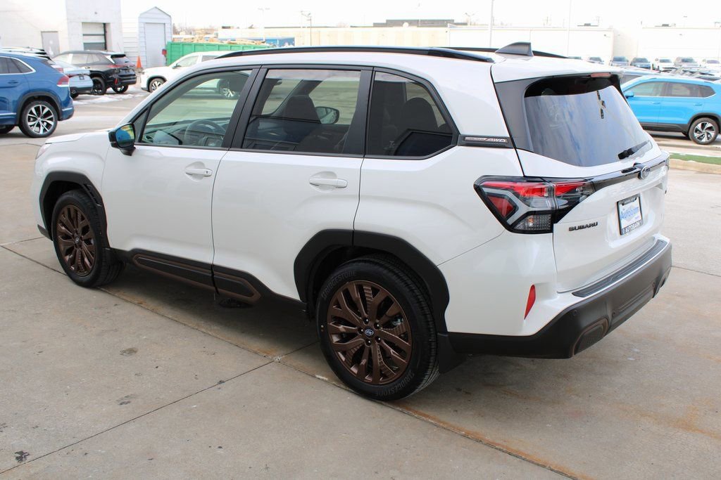 Used 2025 Subaru Forester Sport AWD/4WD image 4