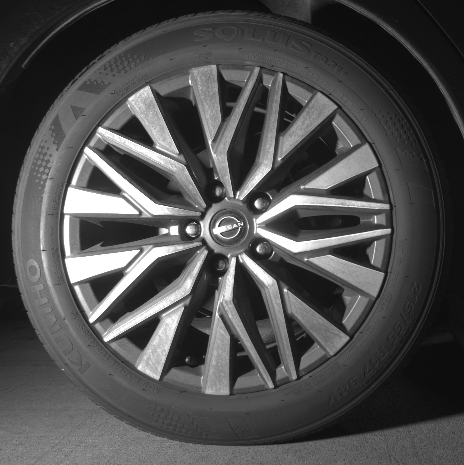 Used 2025 Nissan Altima 2.5 SV FWD image 15