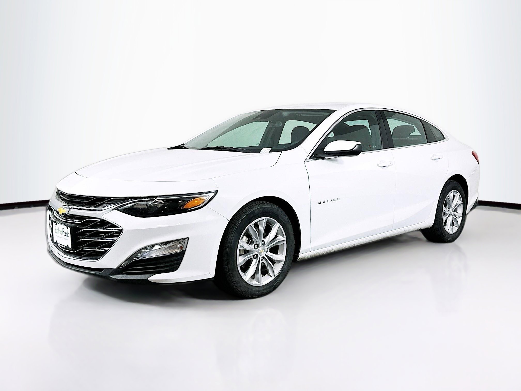 Used 2023 Chevrolet Malibu LT image 3