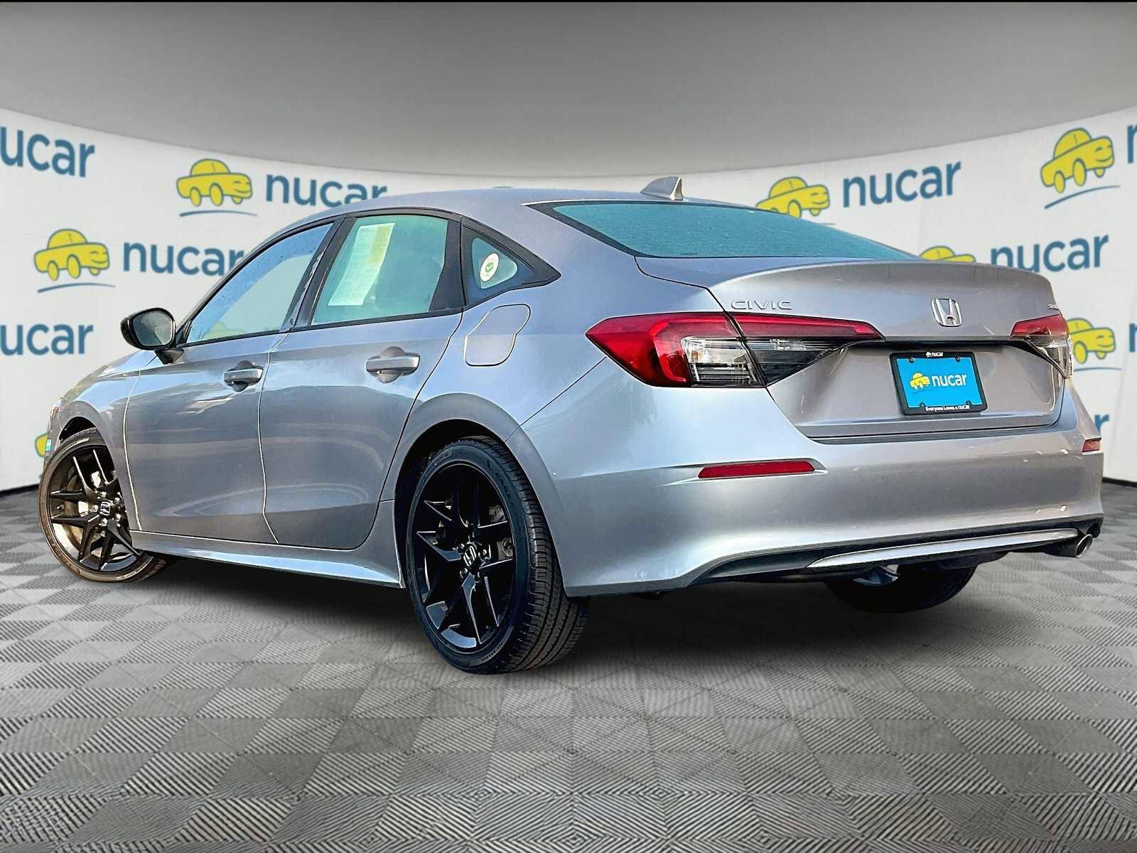 Used 2024 Honda Civic Sport image 4