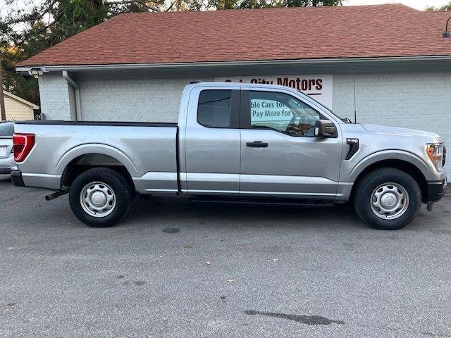 Used 2021 Ford F150 XL w/ Equipment Group 101A High RWD image 4