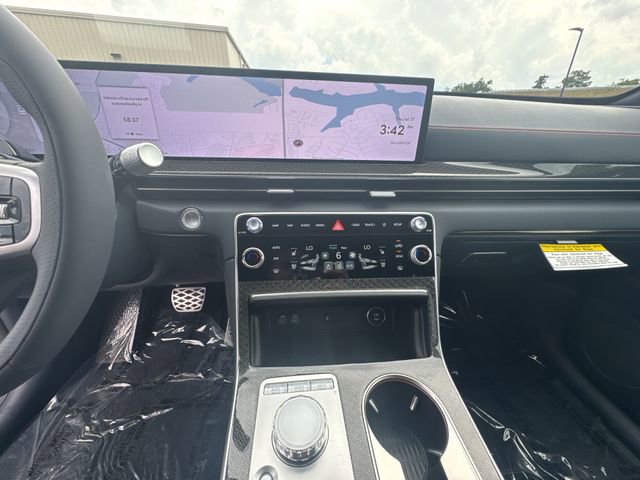 New 2025 Genesis GV80 3.5T e-SC image 16