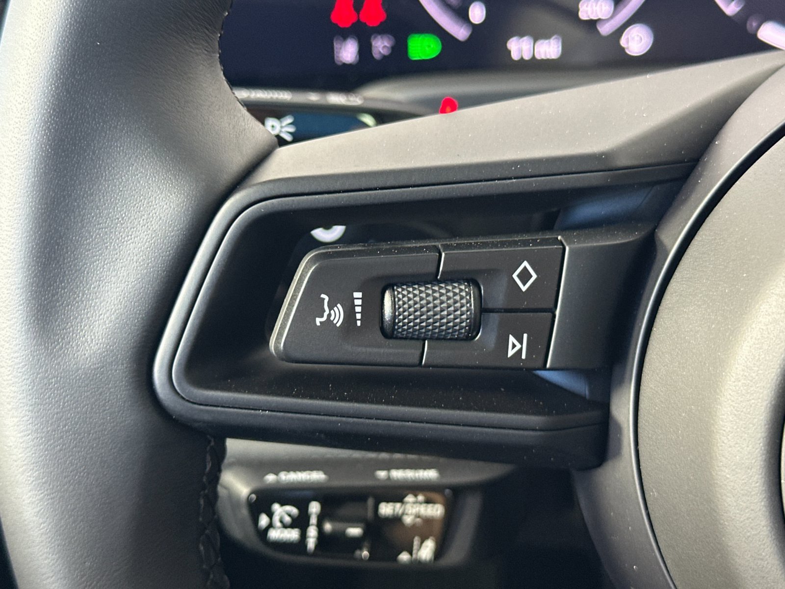 New 2026 Porsche Taycan AWD/4WD image 28
