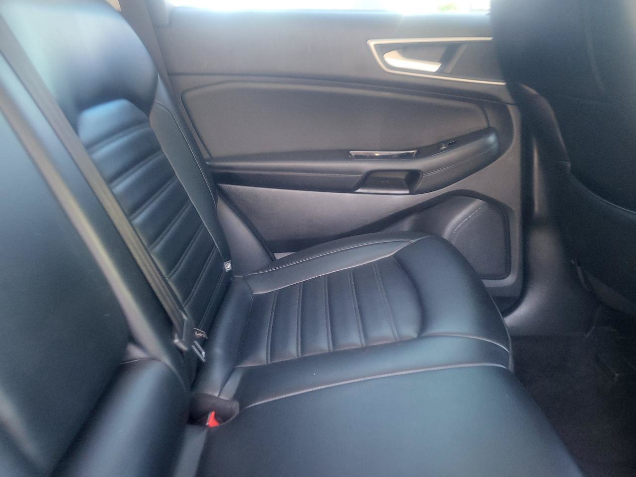 Used 2019 Ford Edge SEL w/ Equipment Group 201A FWD image 15