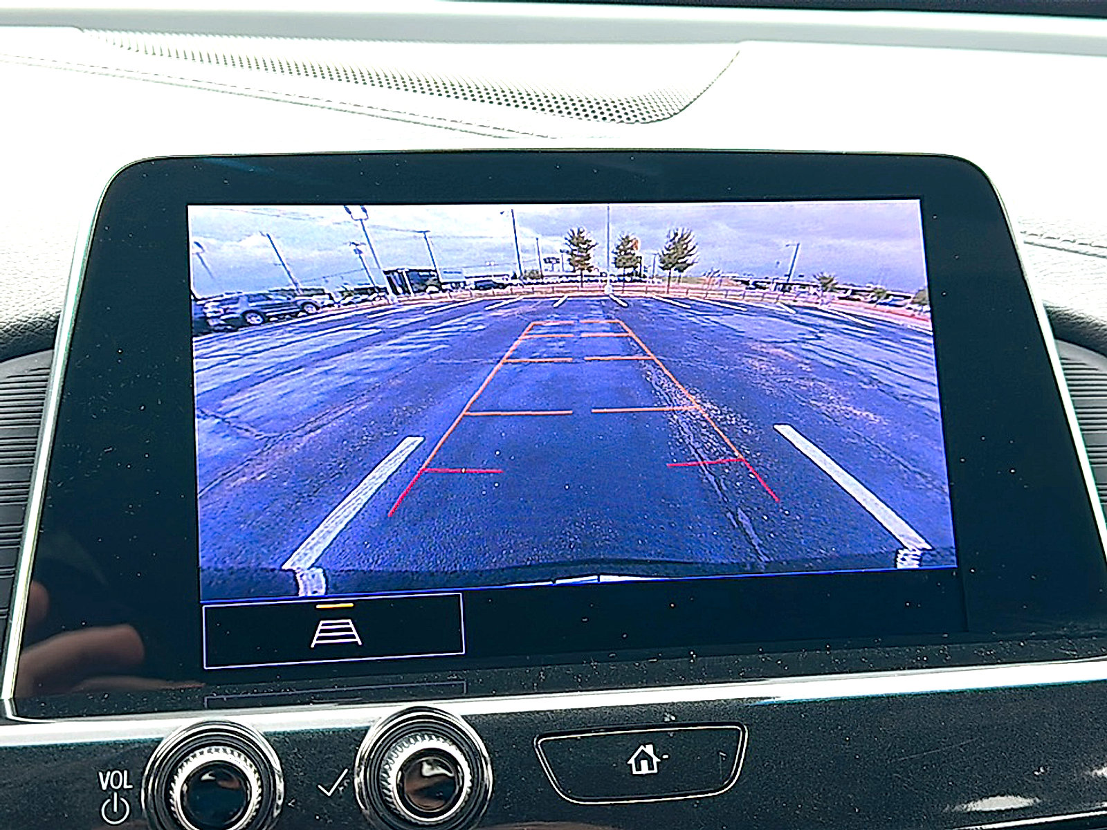 Used 2024 Cadillac CT4 Luxury w/ Cold Weather Package RWD image 33