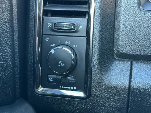 Used 2018 RAM 2500 Laramie w/ Sport Appearance Group image 19