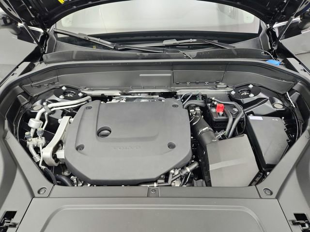 New 2026 Volvo XC90 B6 Plus w/ Protection Package image 29