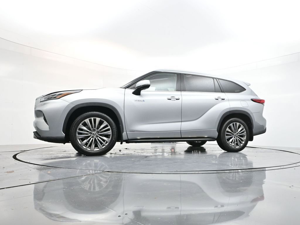 Used 2020 Toyota Highlander Platinum image 33