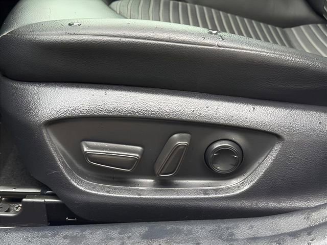 Used 2023 Toyota Camry SE image 16