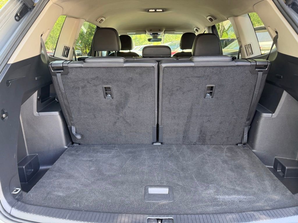 Used 2025 Volkswagen Atlas SE AWD/4WD image 7