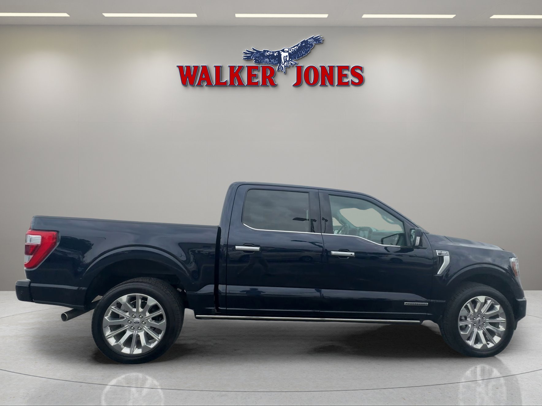 Used 2023 Ford F150 Limited image 7