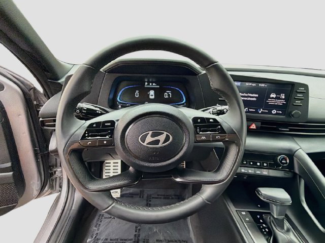 Certified 2025 Hyundai Elantra Sport FWD image 12