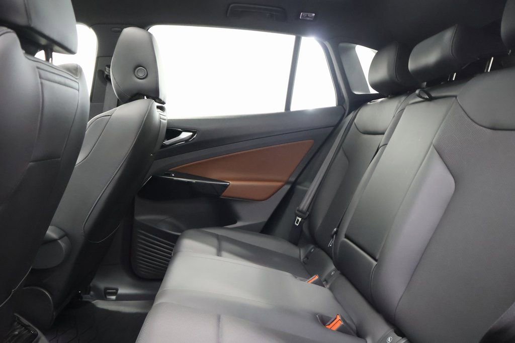 Used 2021 Volkswagen ID.4 Pro S w/ Gradient Package image 26