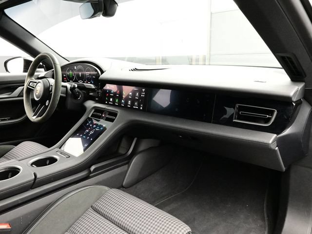 Certified 2025 Porsche Taycan AWD/4WD image 18