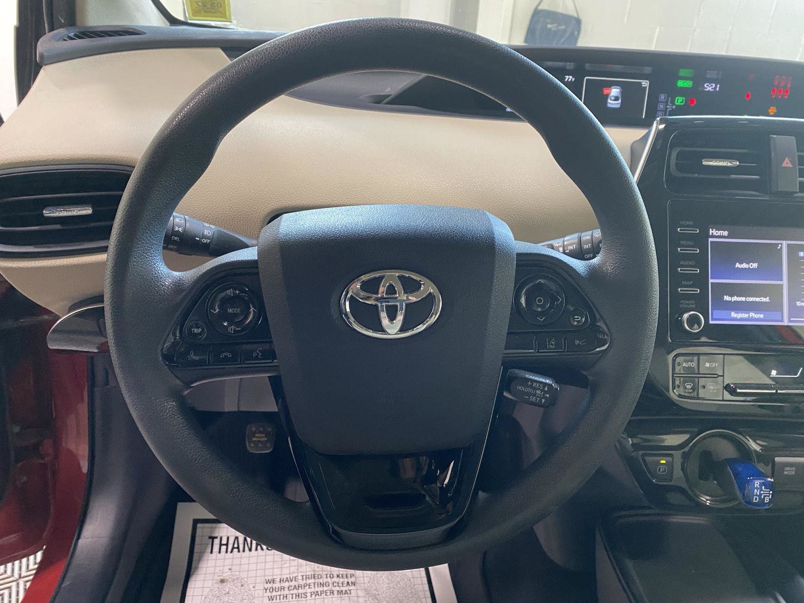 Used 2020 Toyota Prius LE AWD/4WD image 22