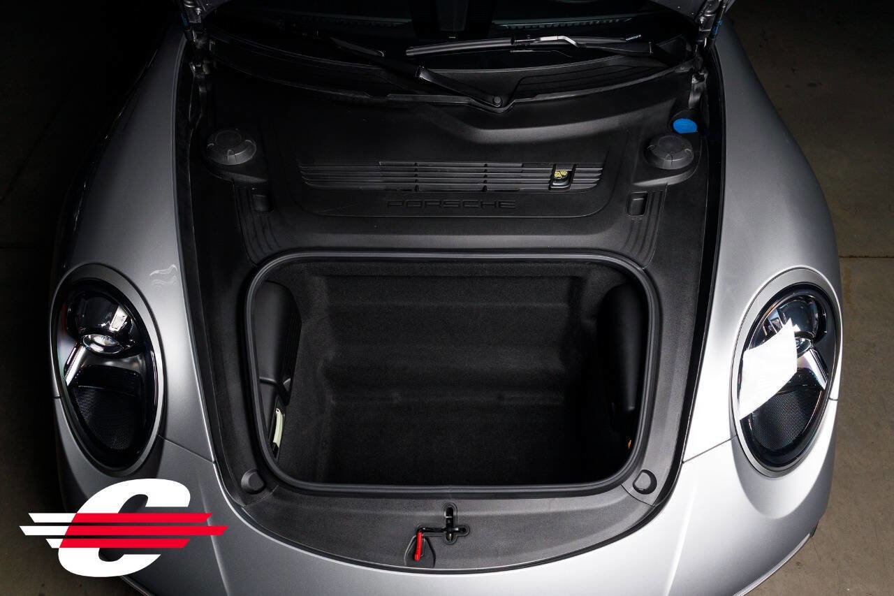 Used 2018 Porsche 911 Carrera image 12