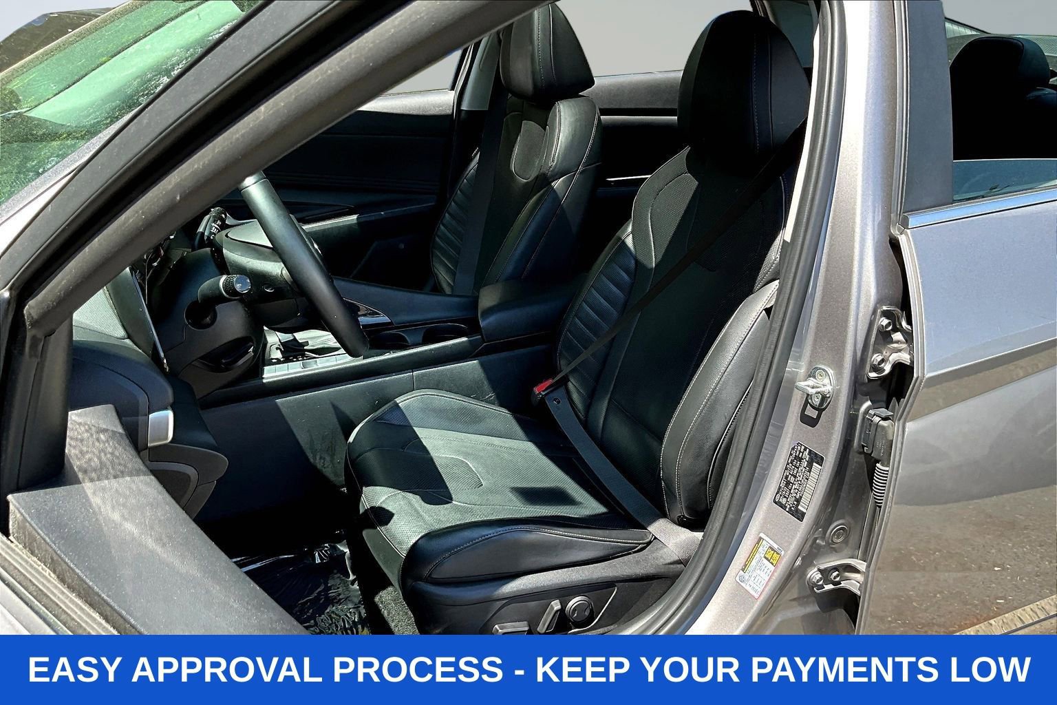 Used 2023 Hyundai Elantra Limited w/ Preferred Accessory Package FWD image 22