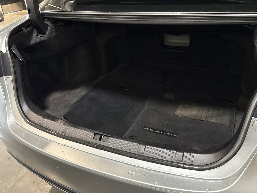 Used 2017 Toyota Avalon Touring w/ Protection Package image 12