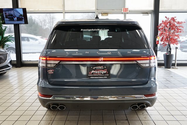 Used 2021 Lincoln Aviator Reserve AWD/4WD image 18