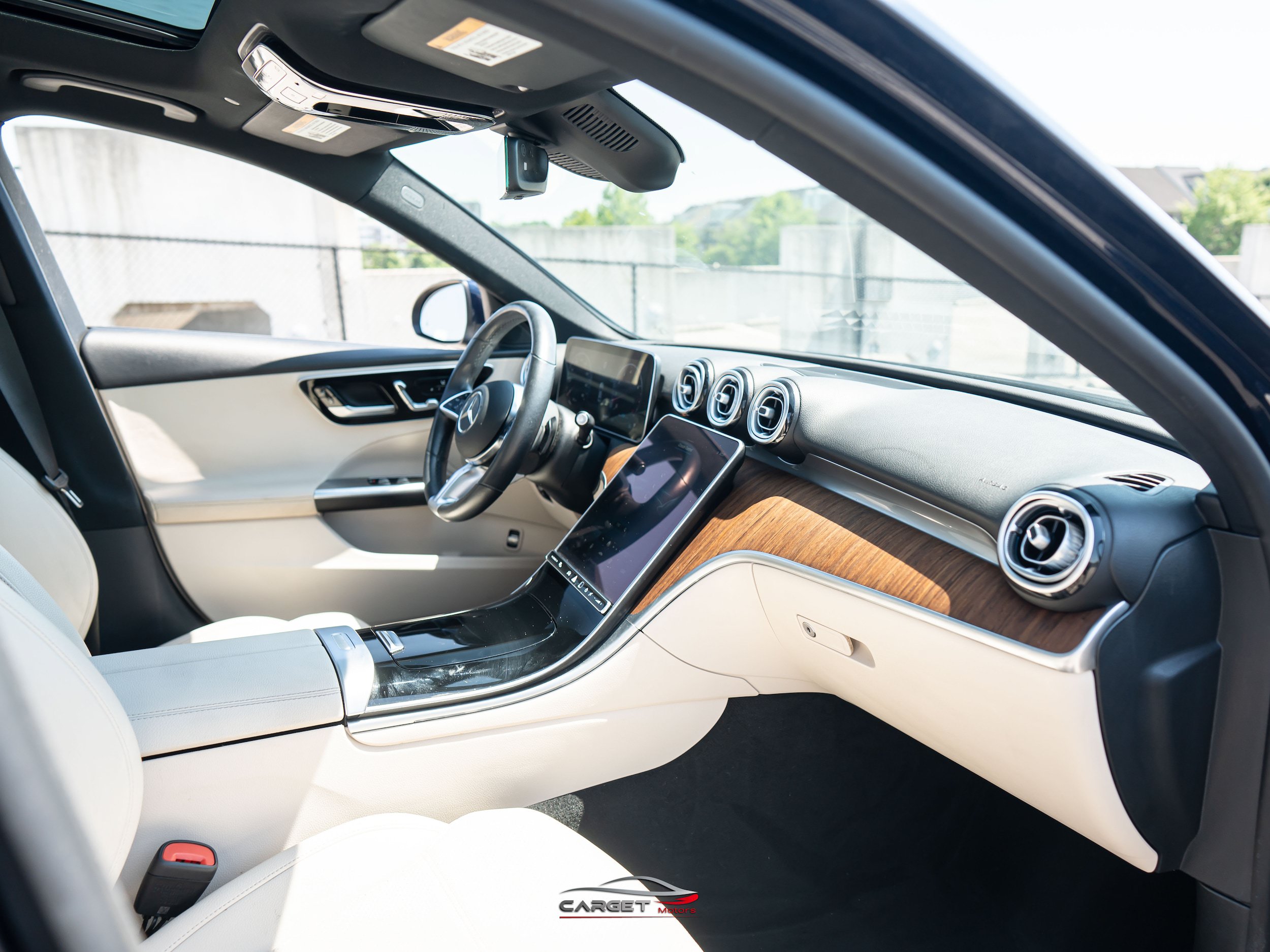 Used 2022 Mercedes-Benz C 300 4MATIC Sedan w/ Exclusive Trim Package image 15