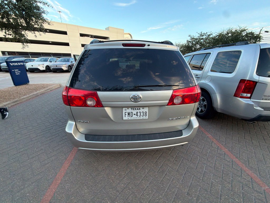 Used 2006 Toyota Sienna CE FWD image 12