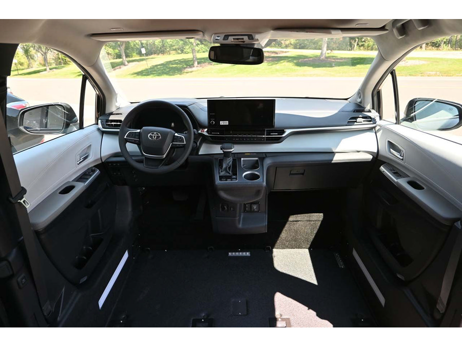 New 2025 Toyota Sienna XLE w/ XLE Plus Package AWD/4WD image 21