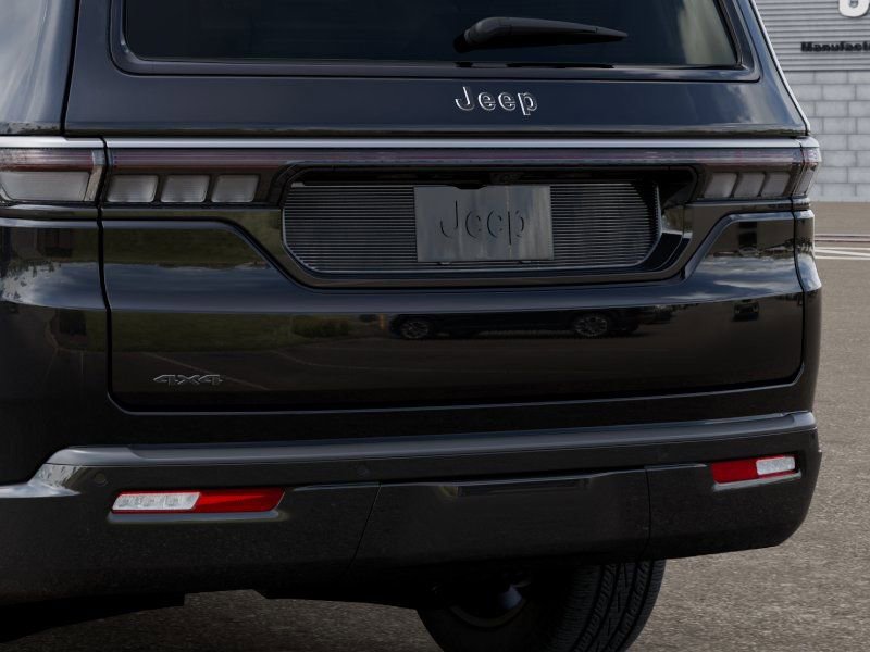New 2026 Jeep Grand Wagoneer 4WD image 13