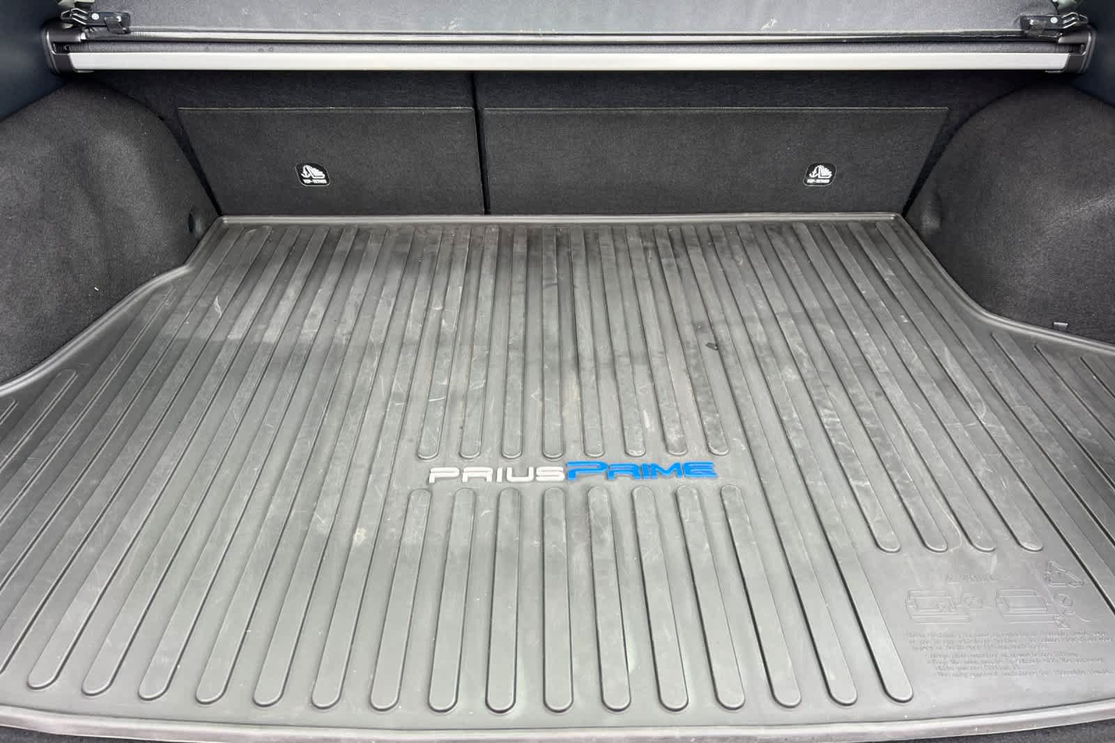 Certified 2022 Toyota Prius Prime Limited FWD image 15