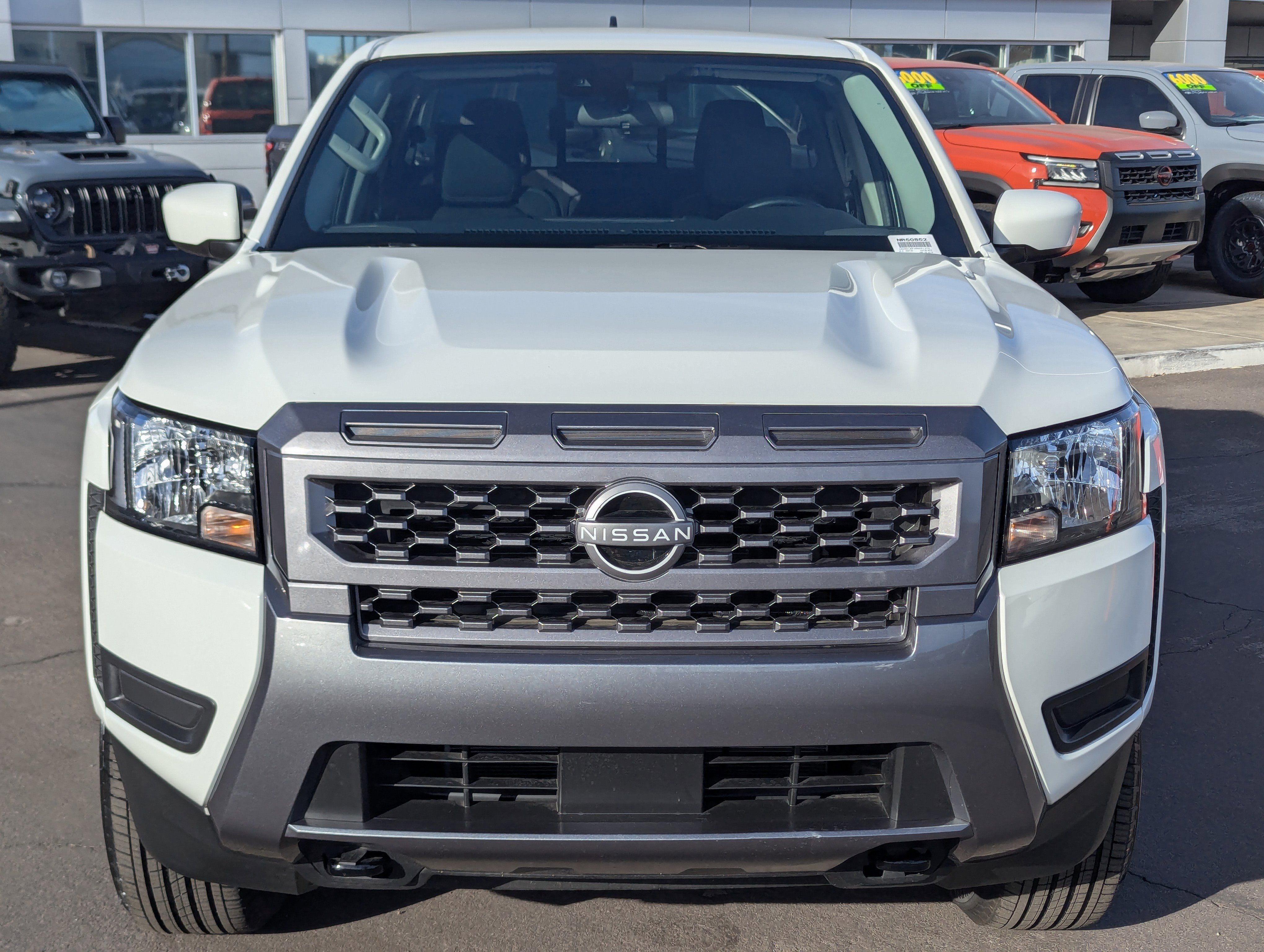 Certified 2025 Nissan Frontier SV image 6