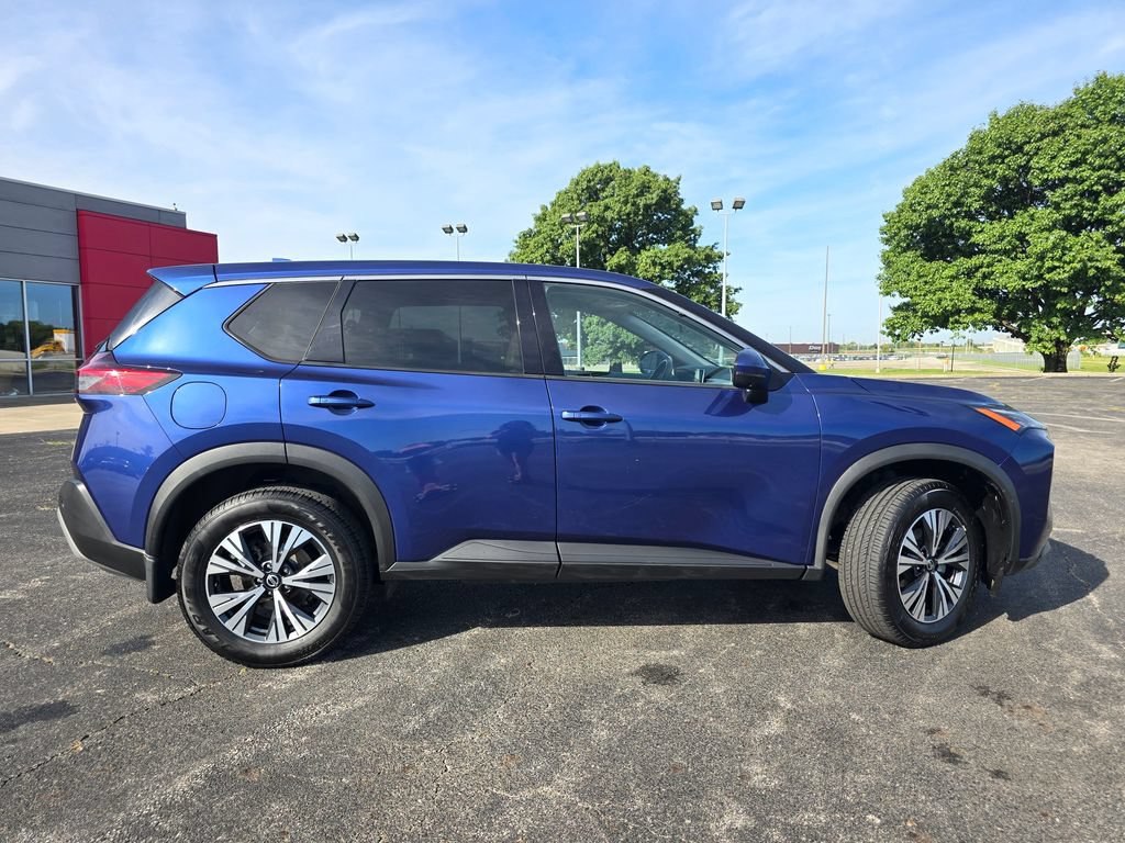 Used 2021 Nissan Rogue SV AWD/4WD image 16