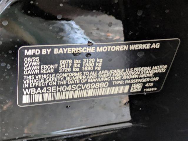 New 2025 BMW 750e xDrive w/ Premium Package image 19