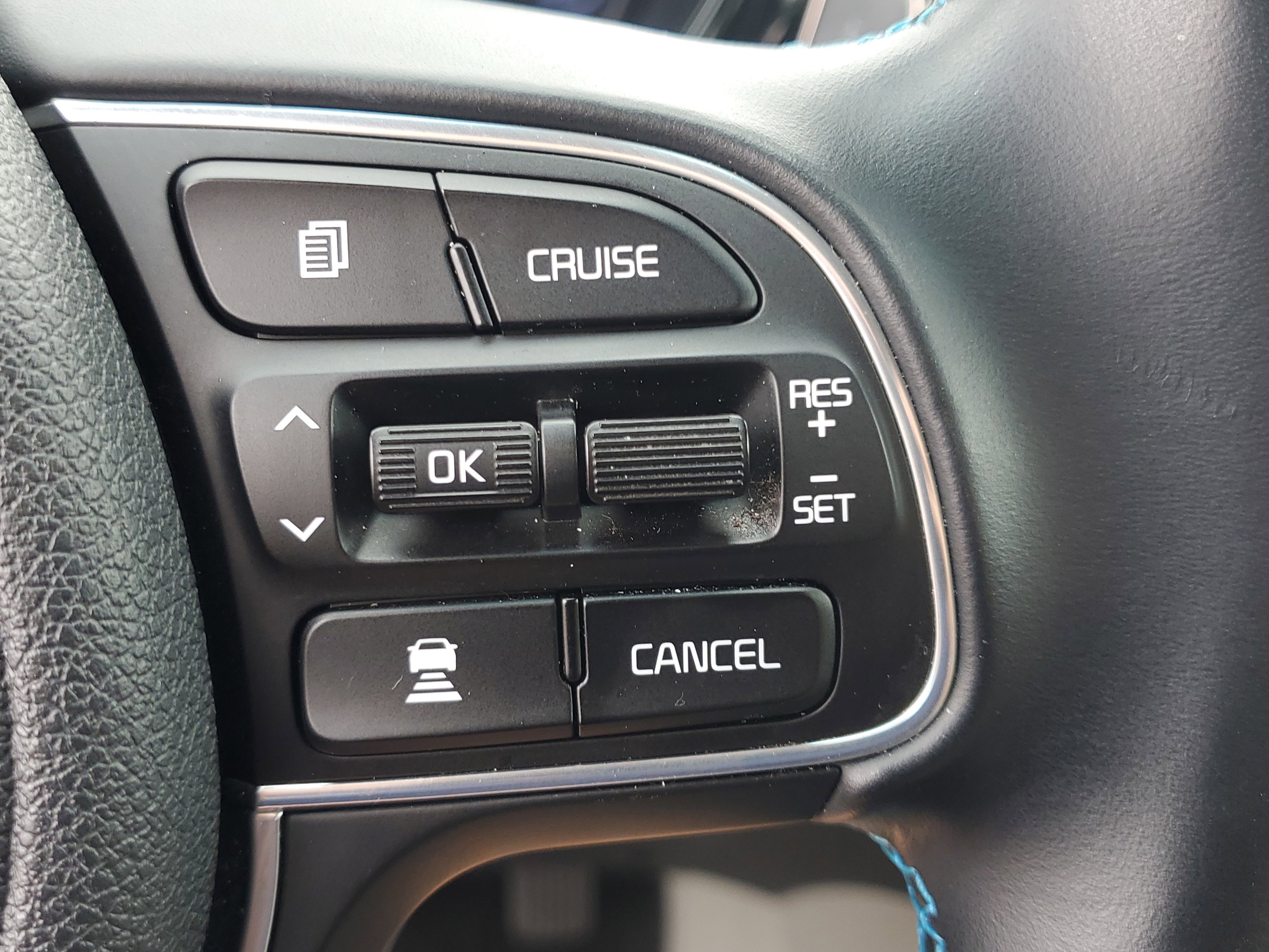 Used 2021 Kia Niro Touring SE image 24