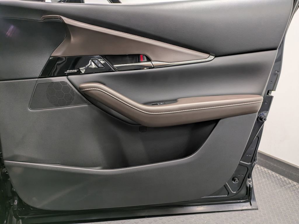 Used 2025 MAZDA CX-30 AWD 2.5 S w/ Premium Package image 28