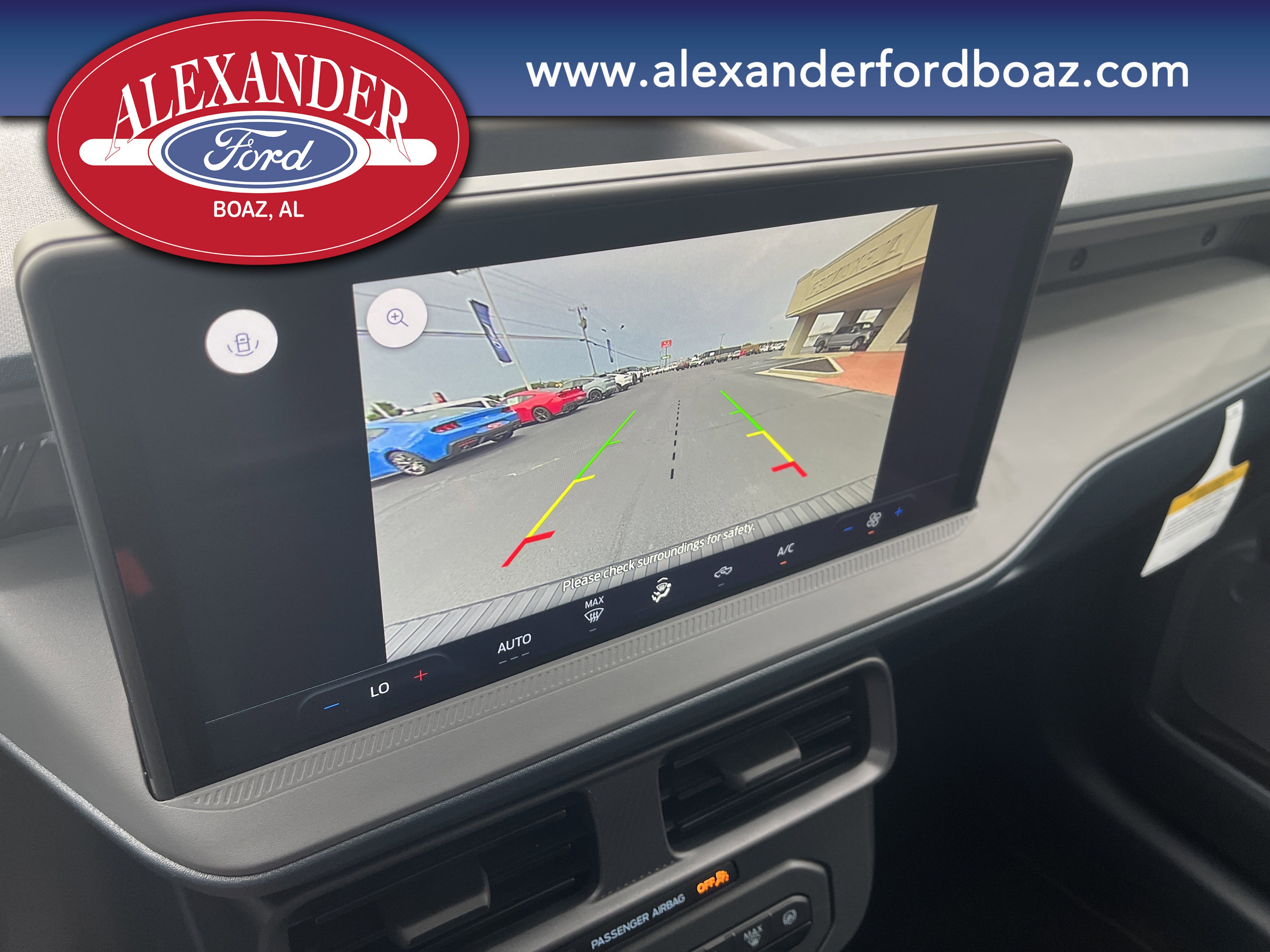 New 2025 Ford Maverick XL image 21