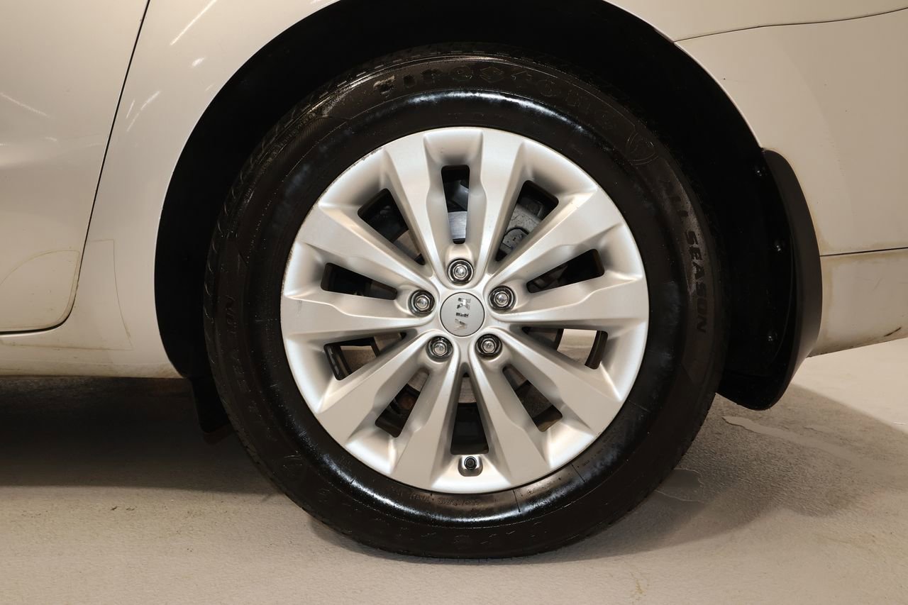 Used 2017 Kia Sedona EX image 20