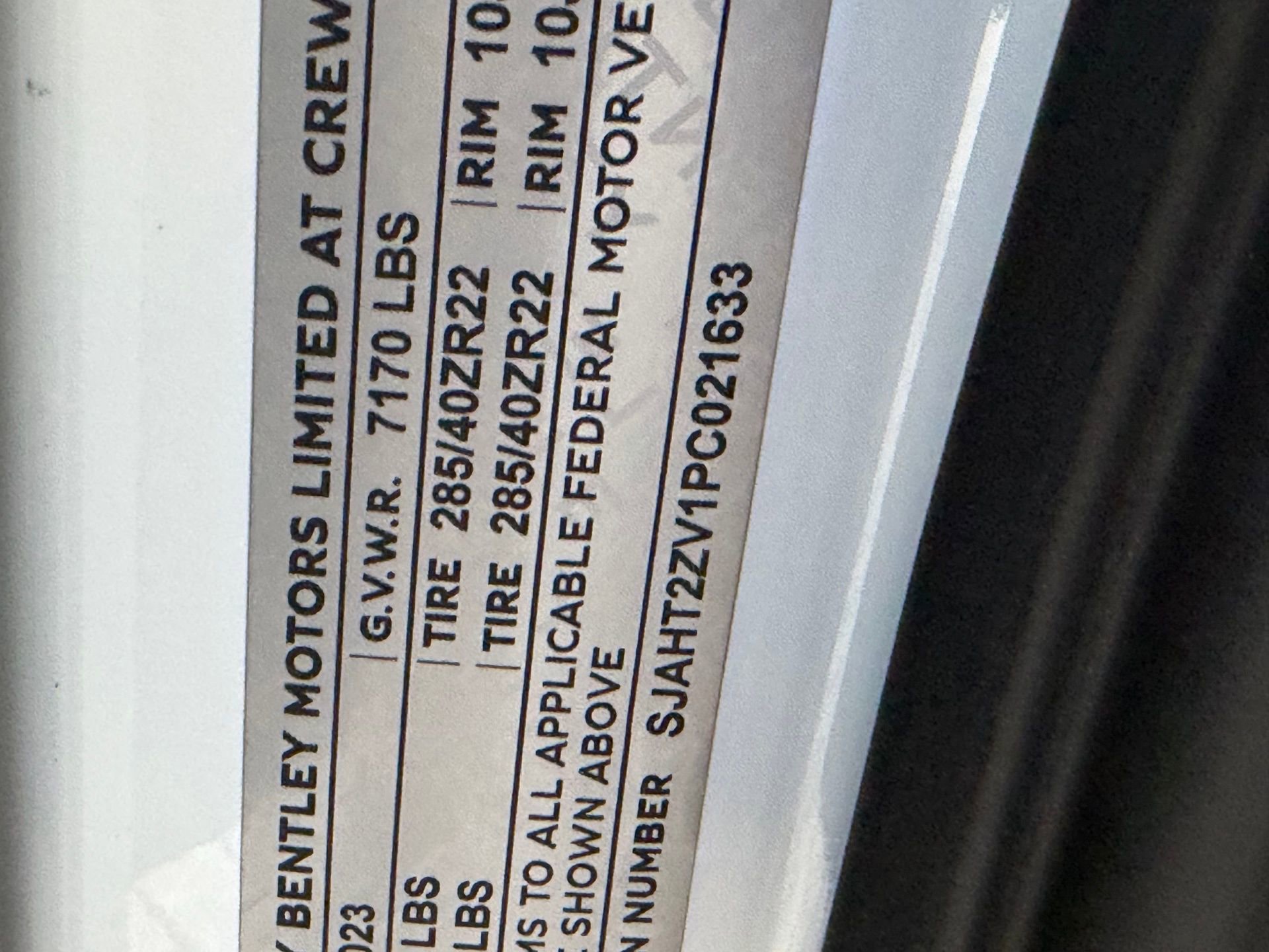 Used 2023 Bentley Bentayga Extended Wheelbase image 36