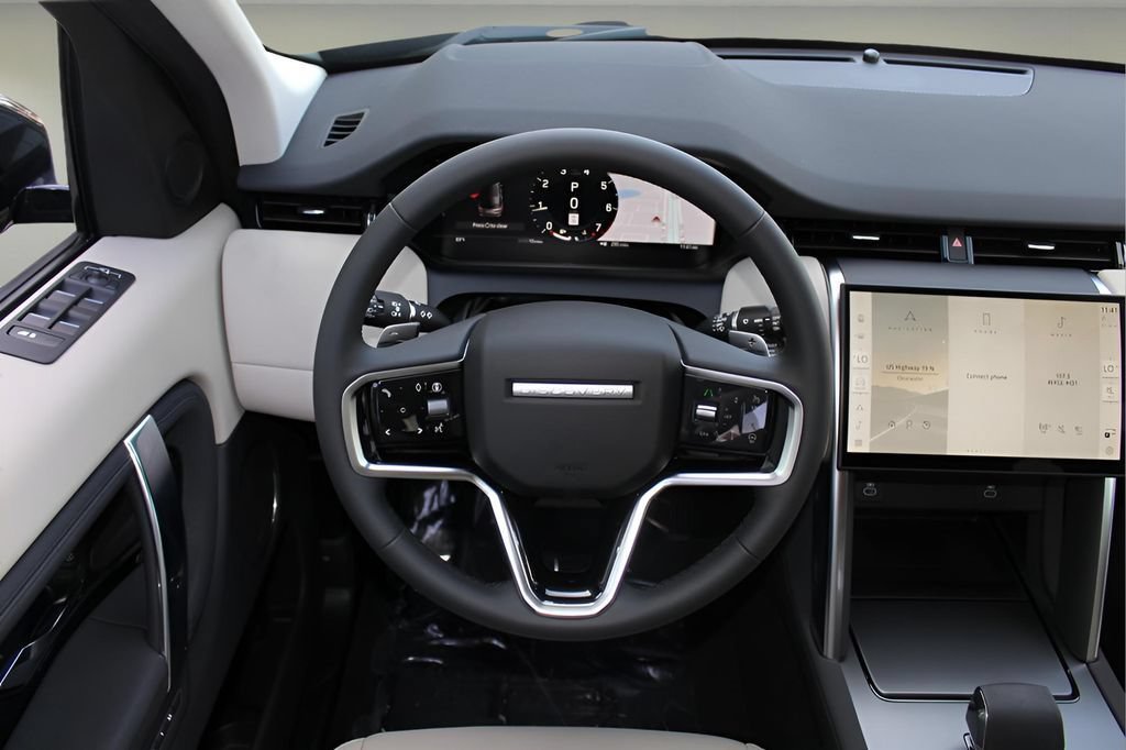 New 2025 Land Rover Discovery Sport S AWD/4WD image 15