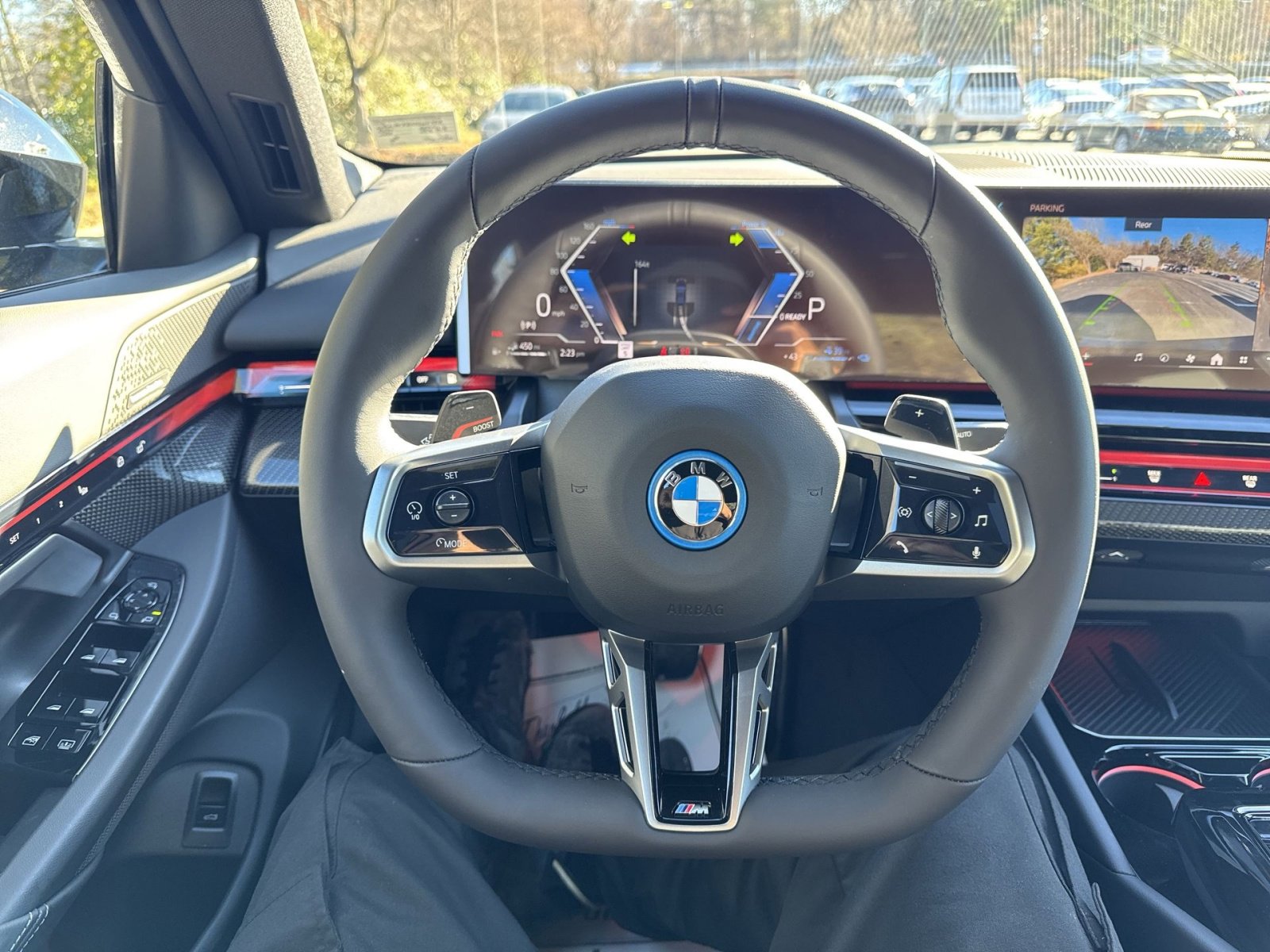 New 2026 BMW 550e xDrive w/ Executive Package image 18