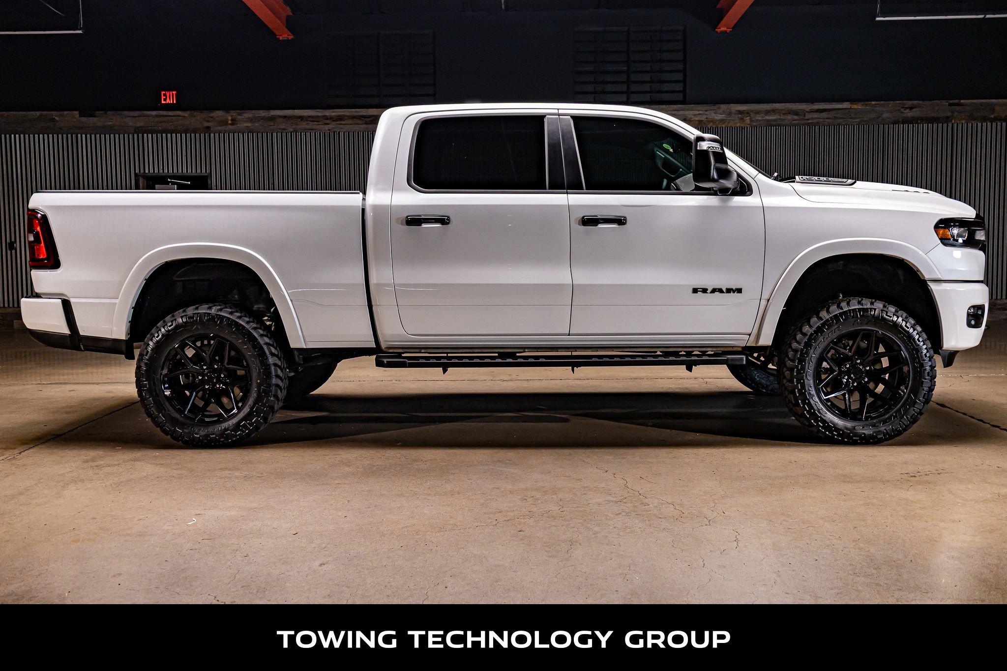 Used 2025 RAM 1500 Laramie w/ Night Edition image 11