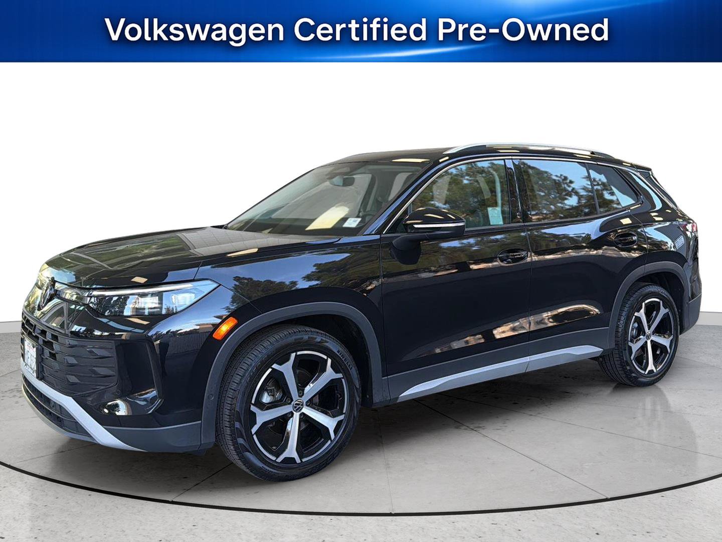 Certified 2026 Volkswagen Tiguan SE w/ Panoramic Sunroof Package