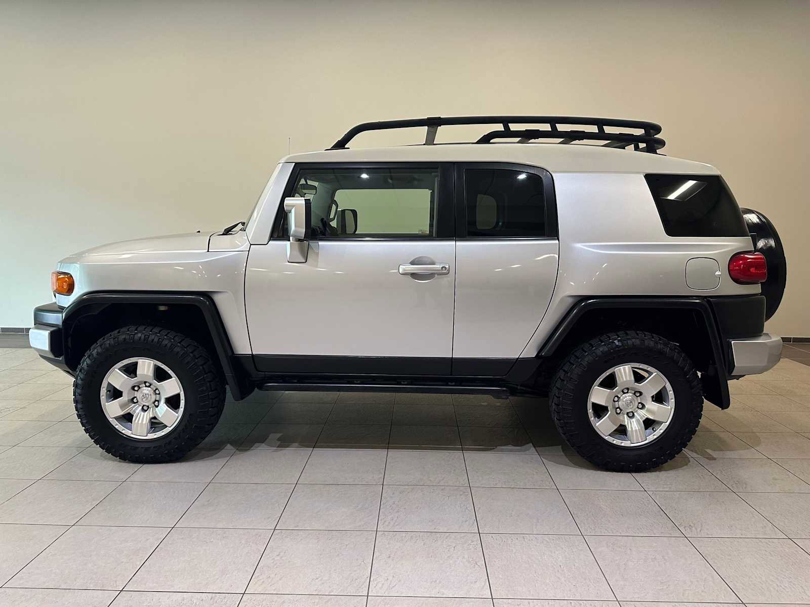 Used 2007 Toyota FJ Cruiser 4WD image 3