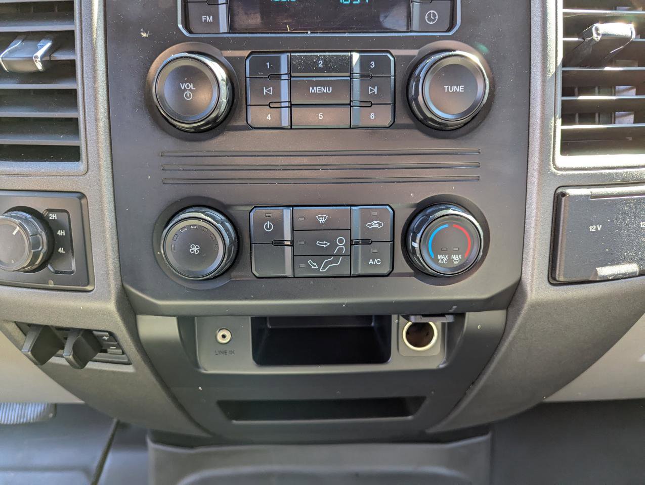 Used 2017 Ford F250 XL w/ Snow Plow Prep Package AWD/4WD image 24